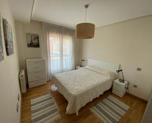 Bedroom of Flat for sale in Santoña