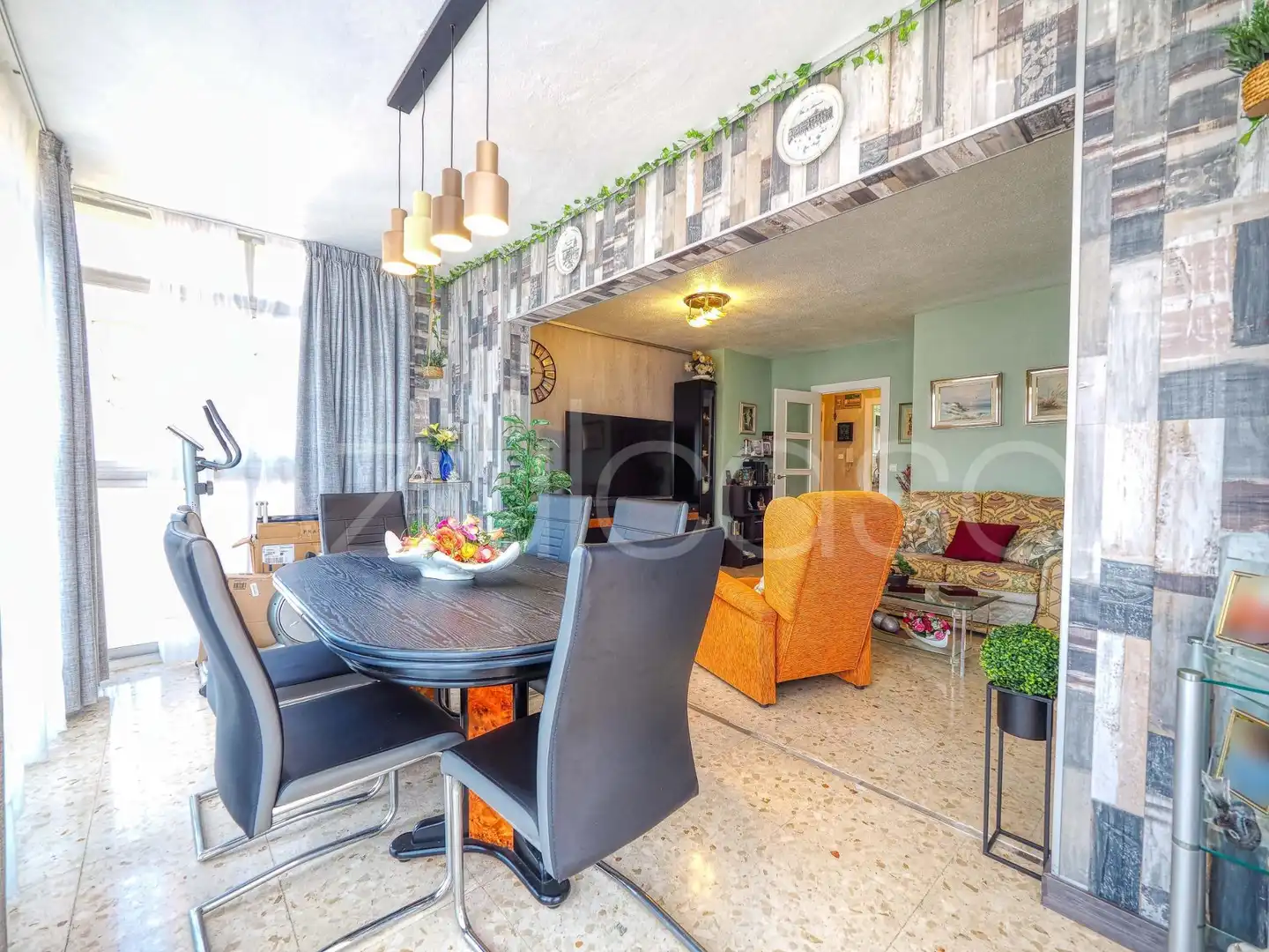Dining room of Flat for sale in Benidorm  with Air Conditioner and Community pool