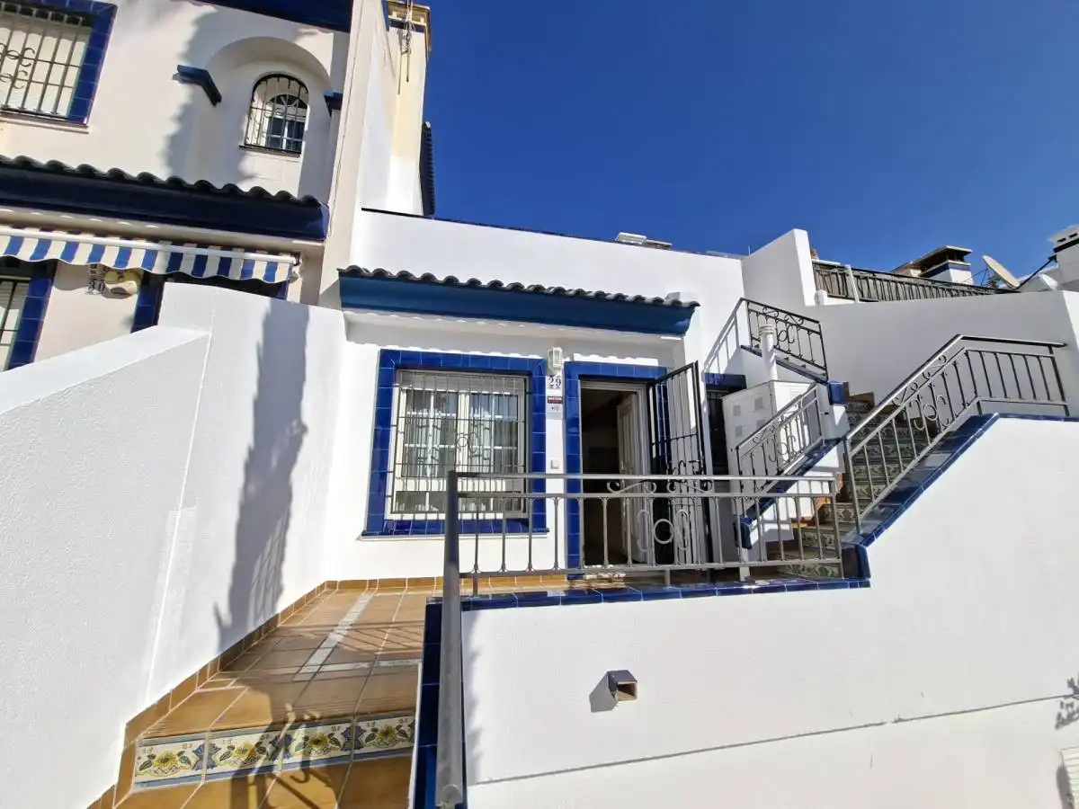 Duplex with pool for sale in C. Canal de La Mancha, imagen 2