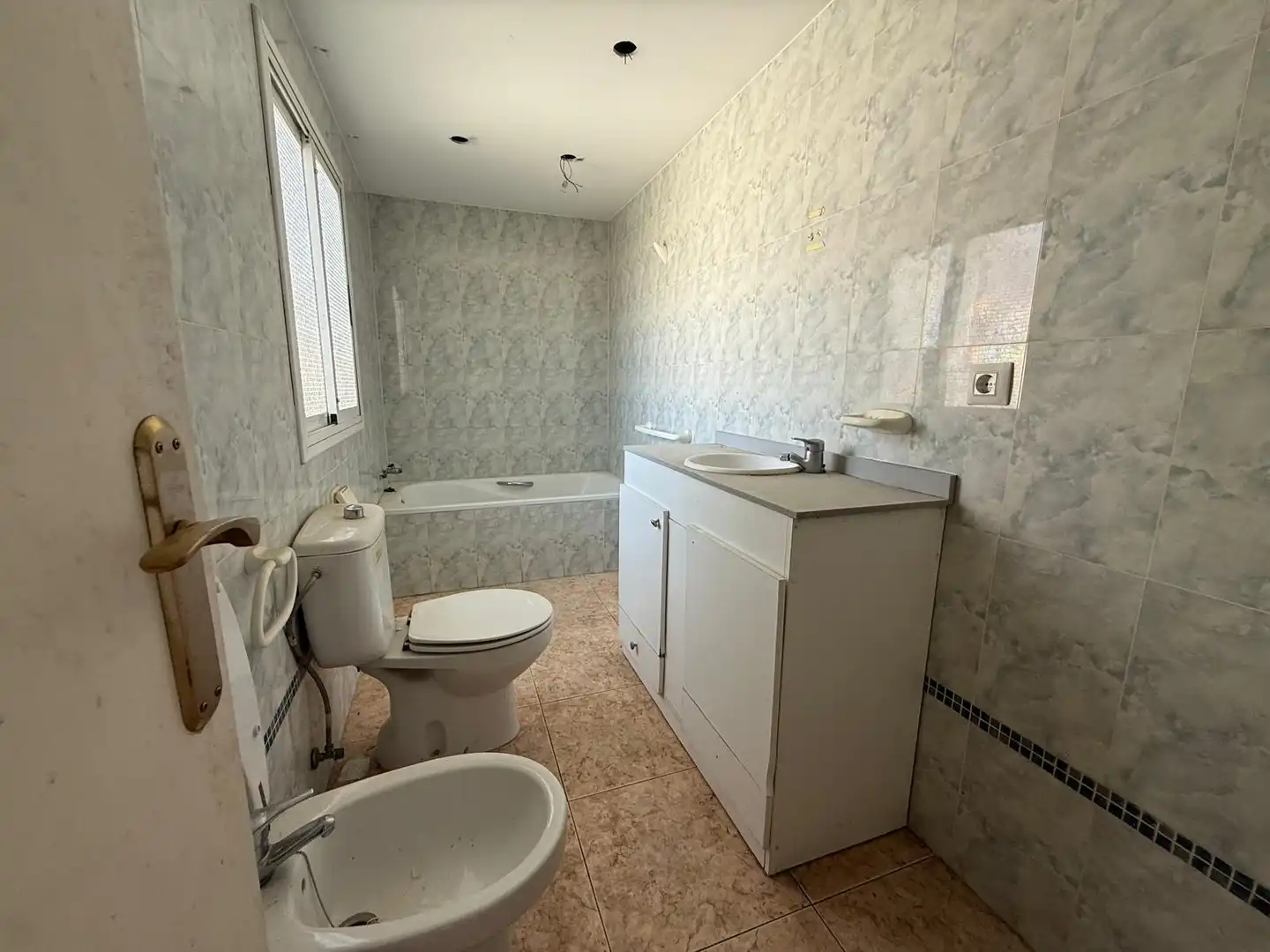 Baño de Casa adosada en venta en Mollerussa con Balcón y Alarma