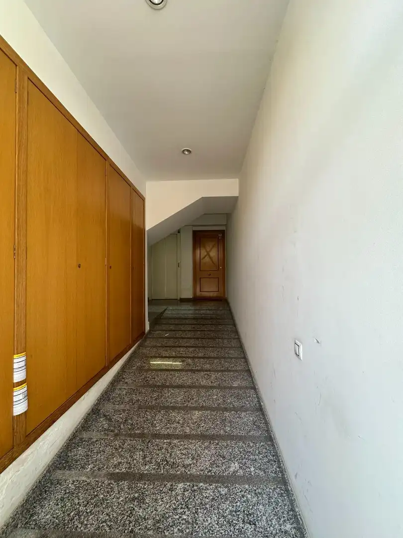 Flat with lift for sale in Centre