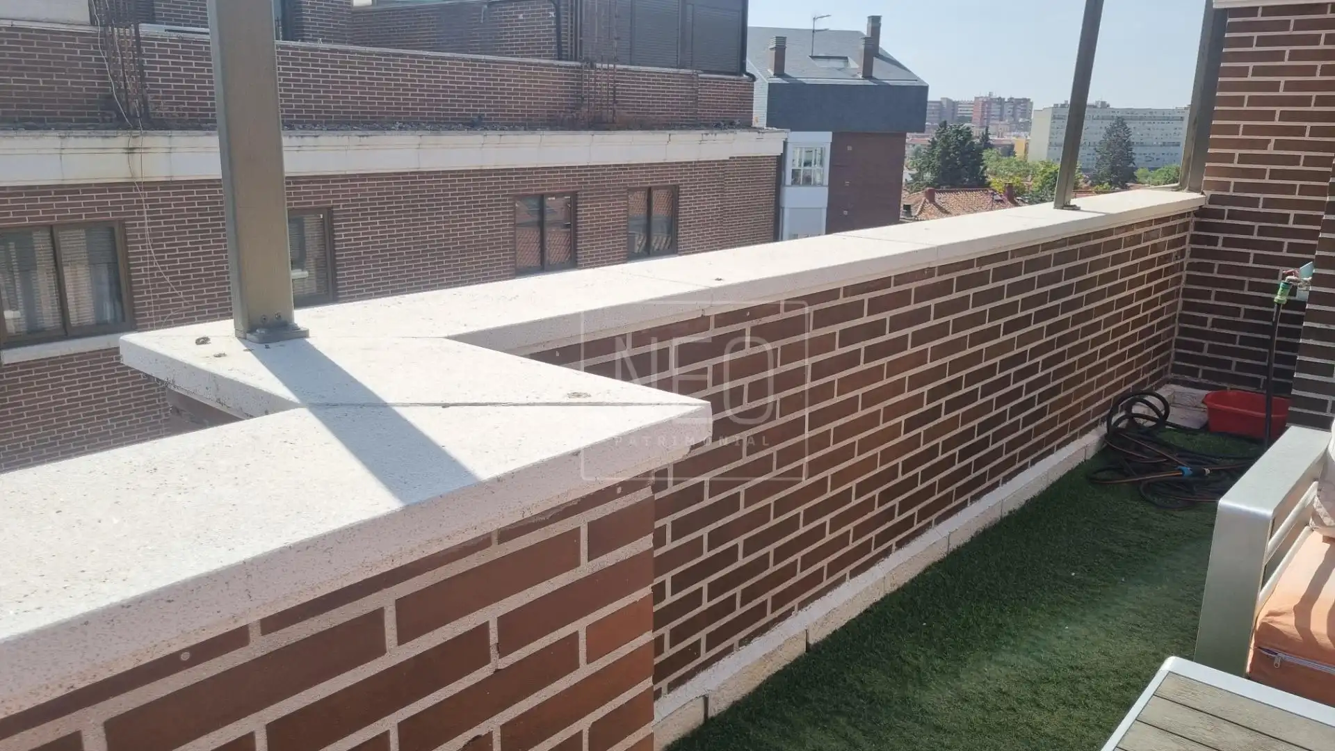 Terraza de Dúplex en venta en Madrid con Aire acondicionado, Calefacción y Jardín privado