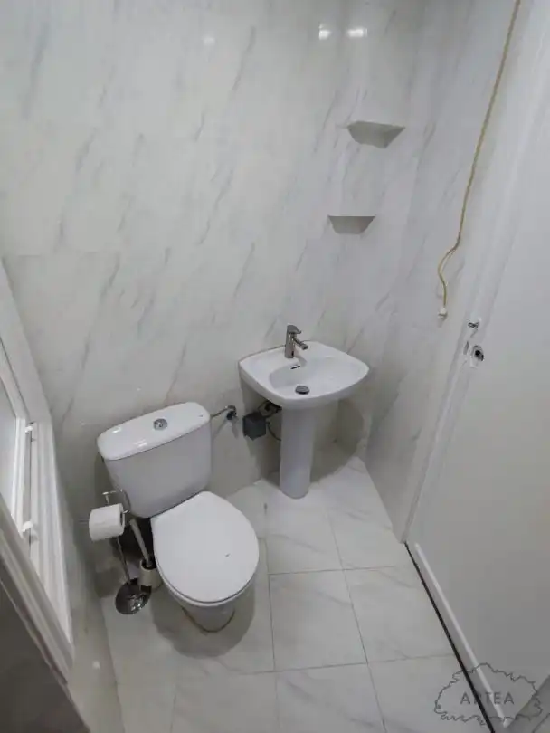 Baño de Piso de alquiler en Bilbao  con Calefacción, Horno y Lavadora