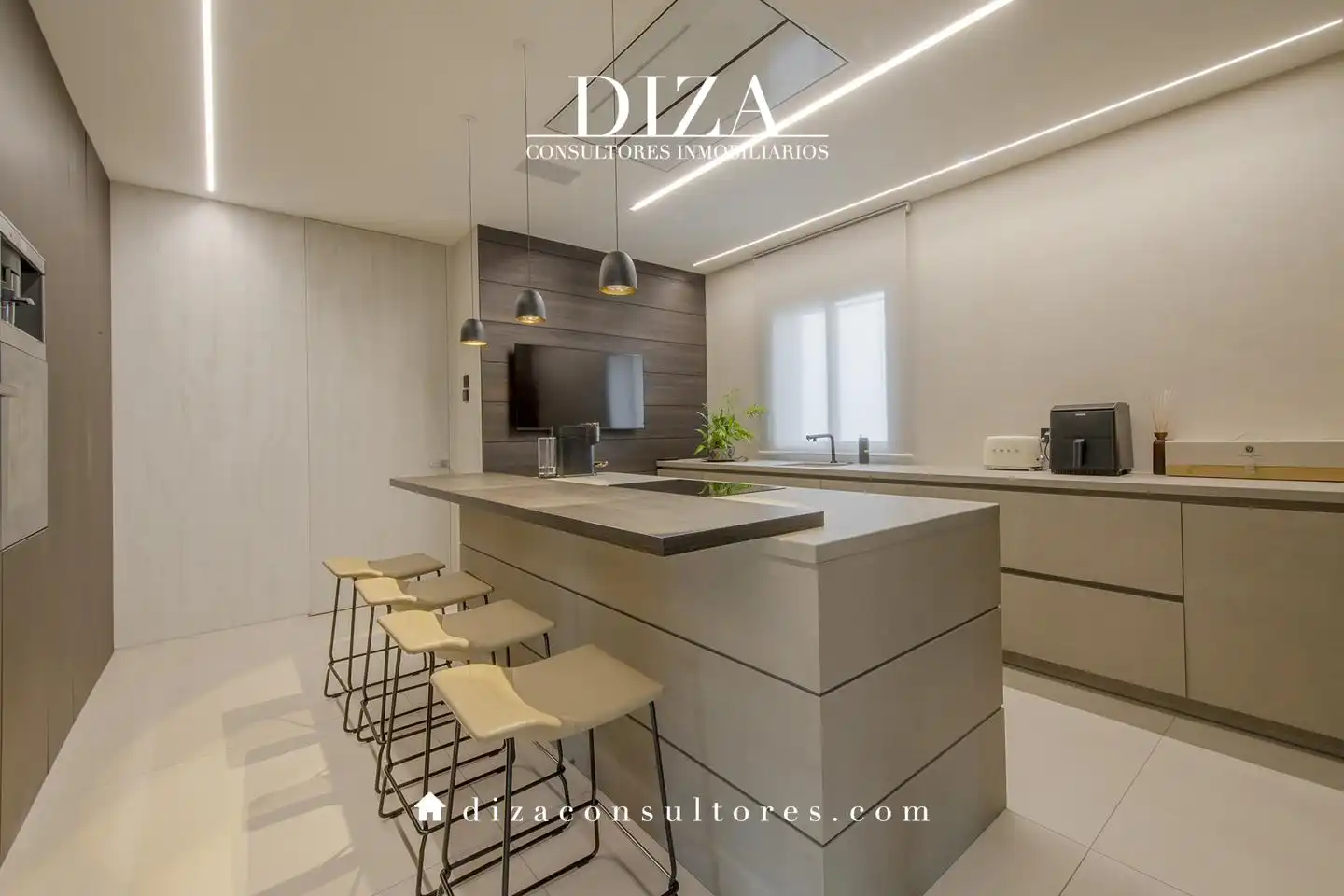 Kitchen of Attic for sale in Madrid  with Air Conditioner, Heating and Terrace