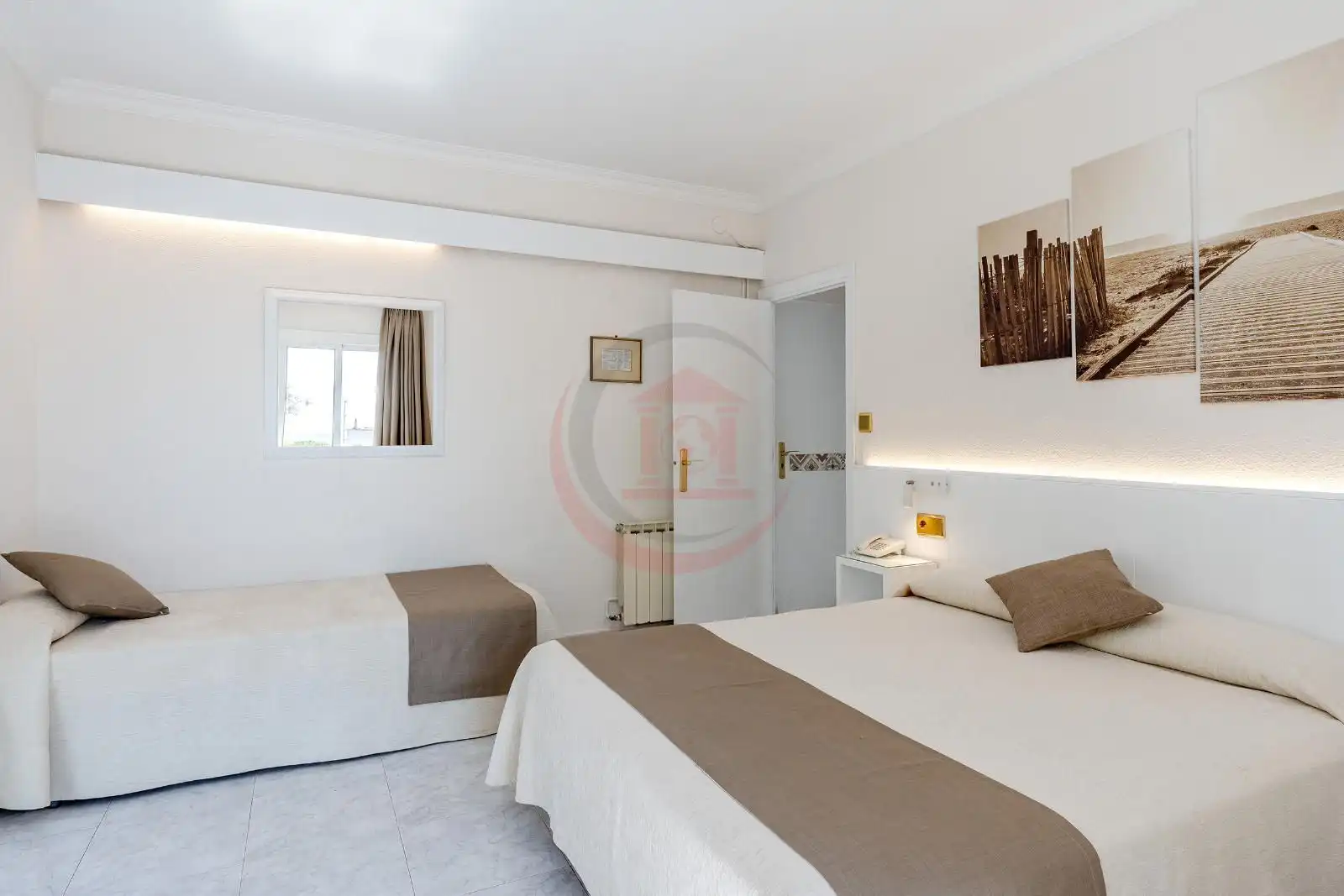 Schlafzimmer von Gebäude zum Verkauf in Girona