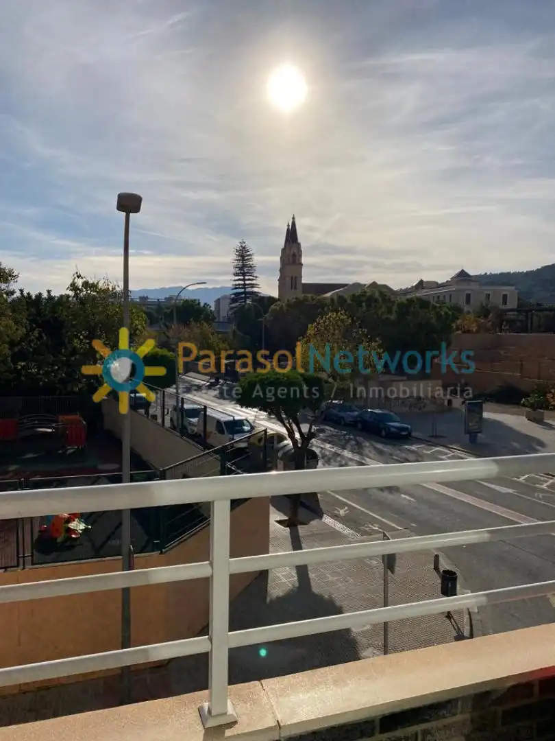 Vista exterior de Piso de alquiler en Gandia con Horno y Balcón
