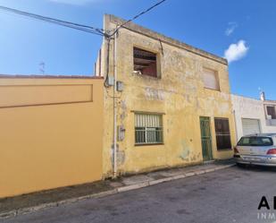 Vista exterior de Casa adosada en venda en San Rafael del Río amb Terrassa