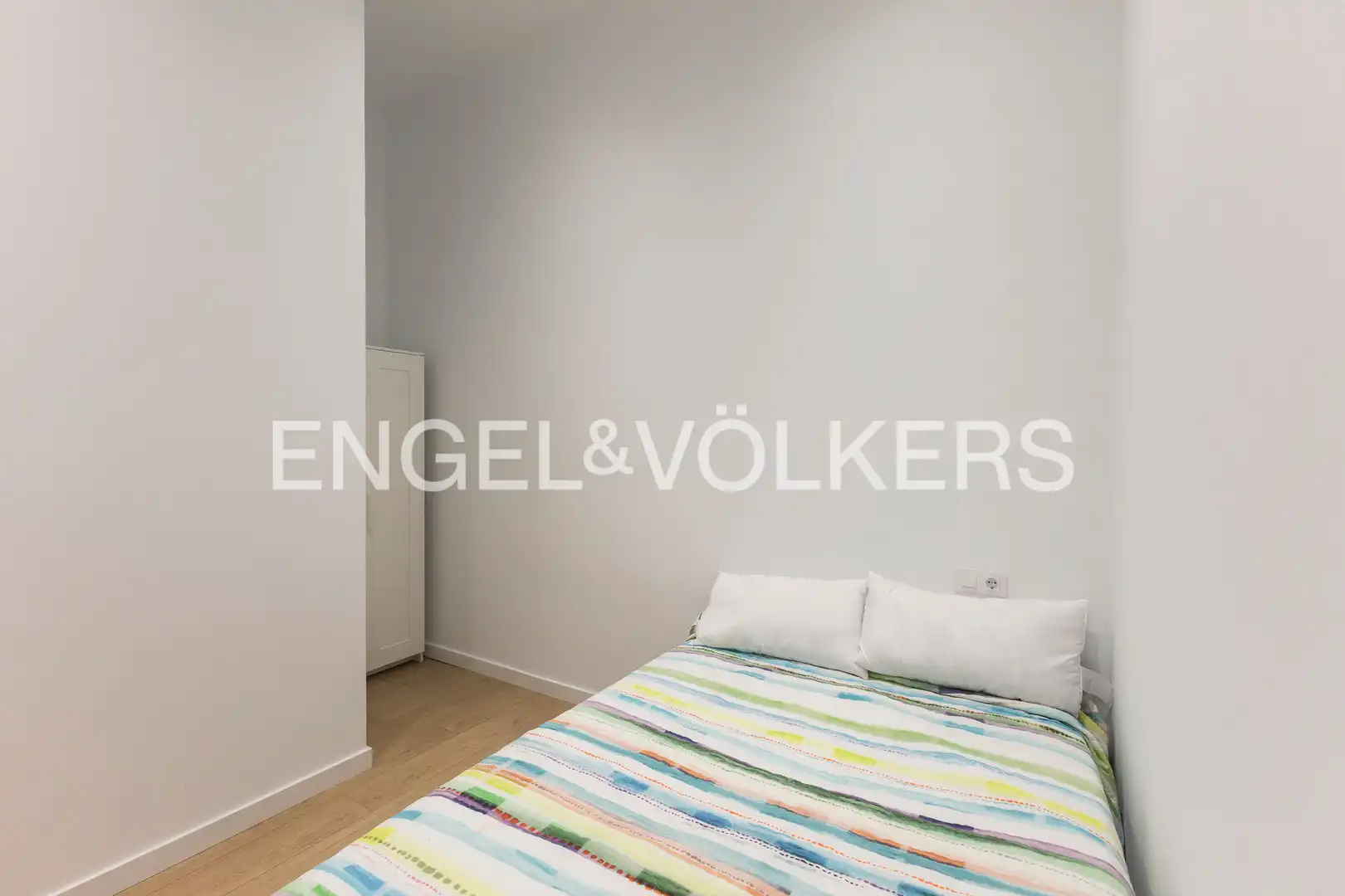Habitación de Piso de alquiler en San Sebastián de los Reyes con Aire acondicionado y Calefacción