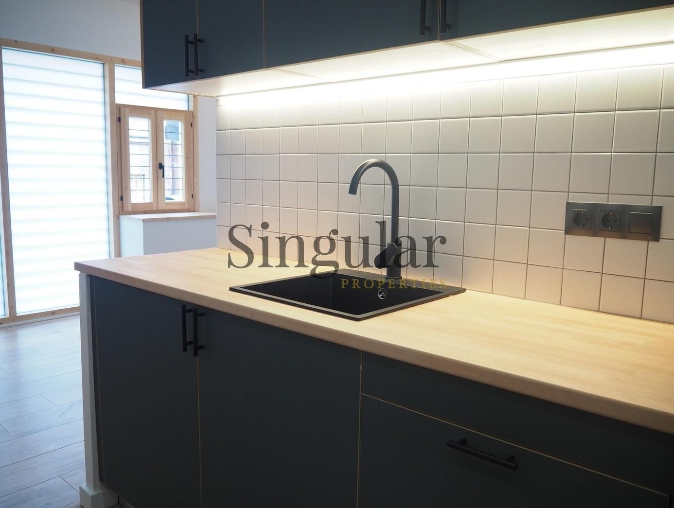 Cocina de Piso en venta en  Barcelona Capital con Aire acondicionado y Parquet