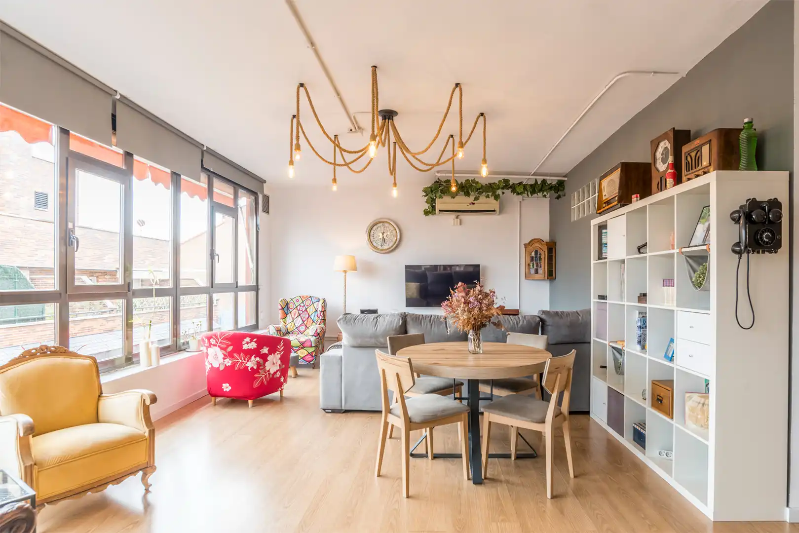 Sala de estar de Nave industrial en venta en Madrid