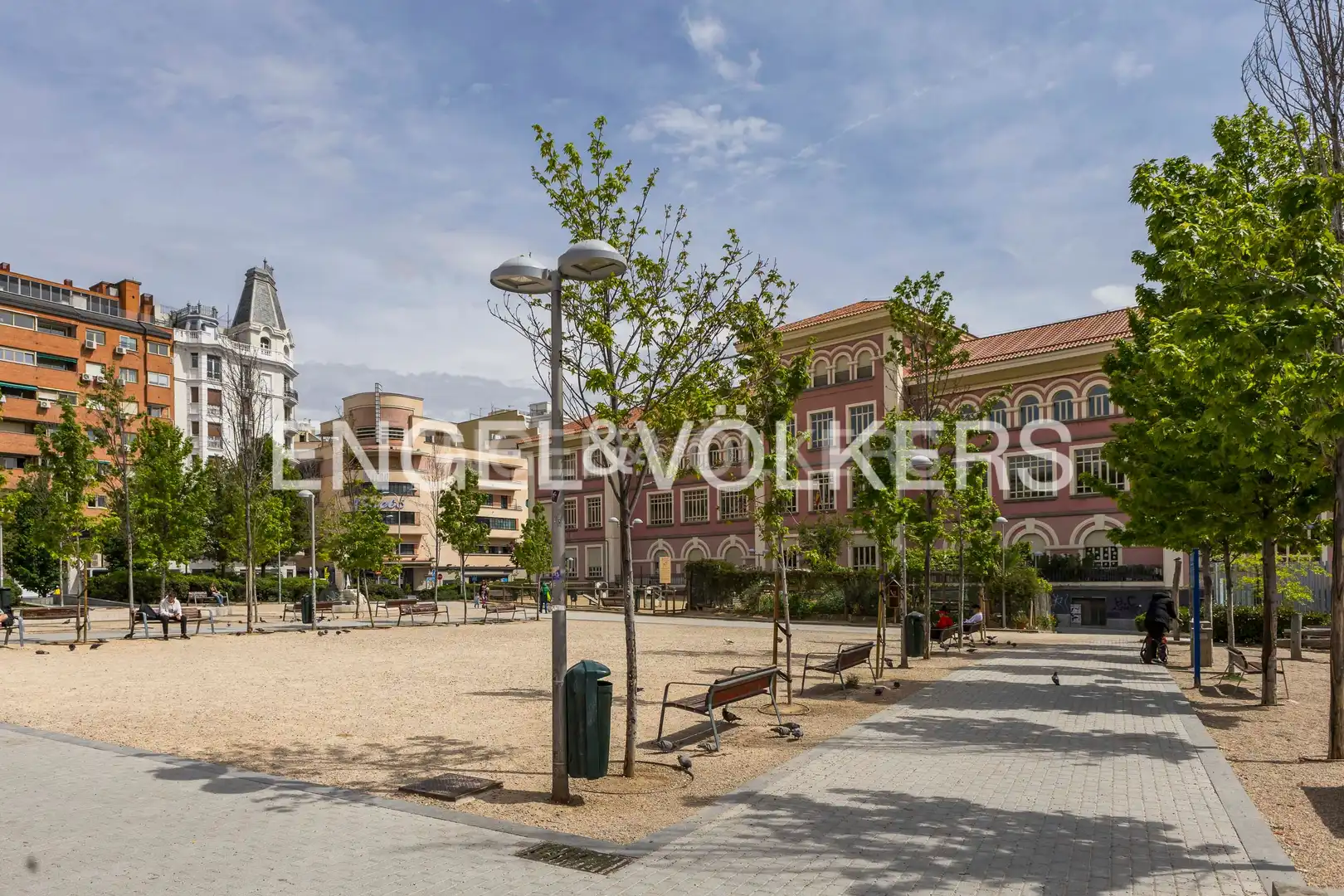 Vista exterior de Apartamento de alquiler en Madrid con Aire acondicionado, Calefacción y Terraza