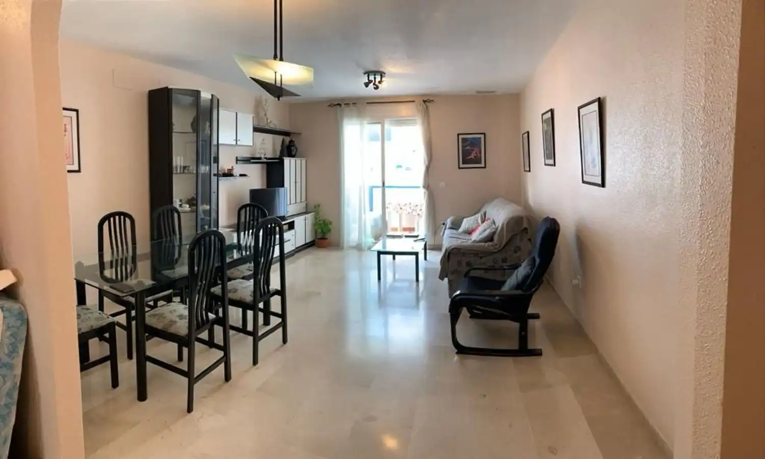 Wohnzimmer von Wohnung zum Verkauf in Garrucha mit Klimaanlage, Terrasse und Schwimmbad