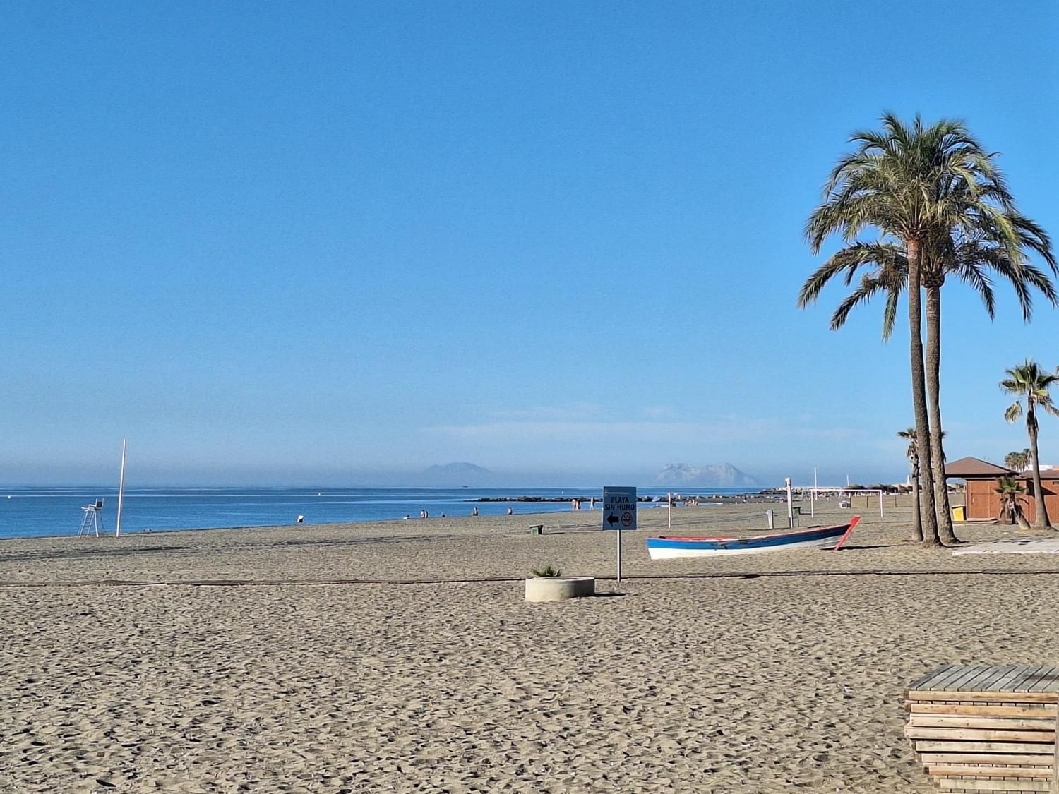 Exterior view of Flat for sale in Estepona  with Air Conditioner and Terrace