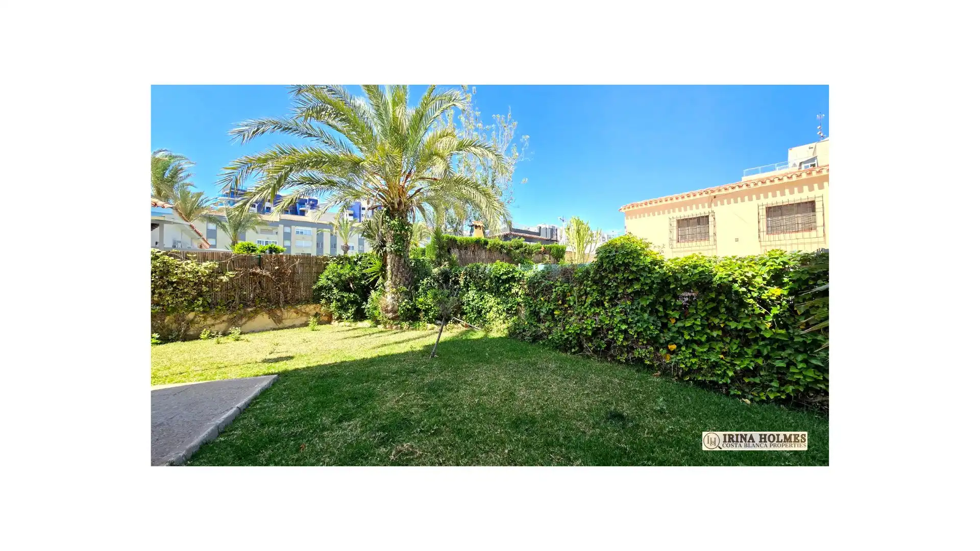 Jardín de Piso en venta en Torrevieja con Aire acondicionado, Jardín privado y Terraza
