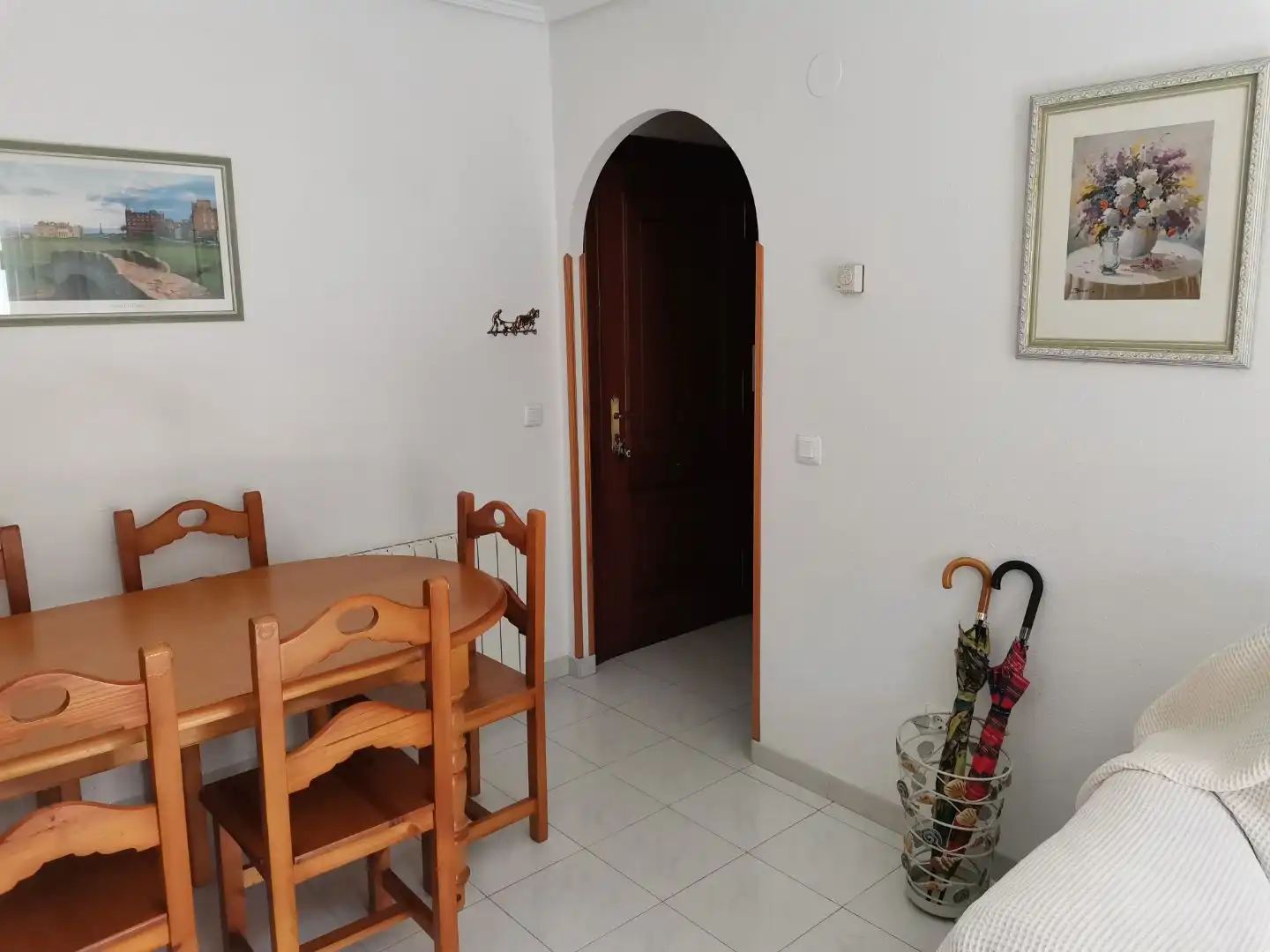 Wohnung zur Miete in Noja mit Heizung, Privatgarten und Terrasse