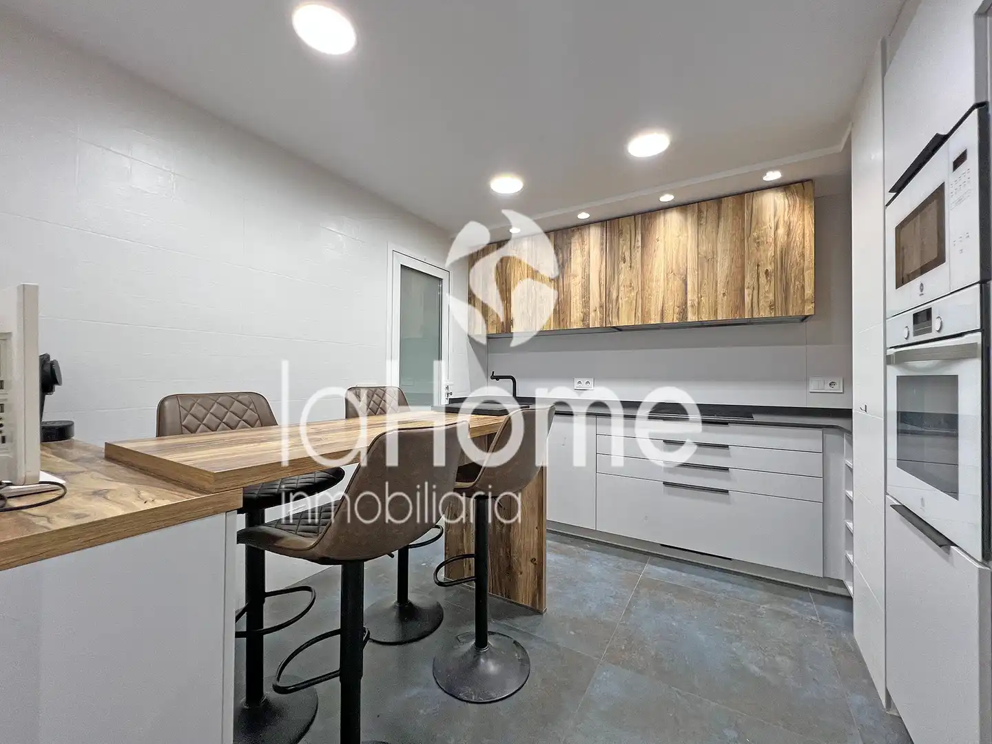 Cocina de Piso de alquiler en Paterna con Aire acondicionado, Parquet y Terraza