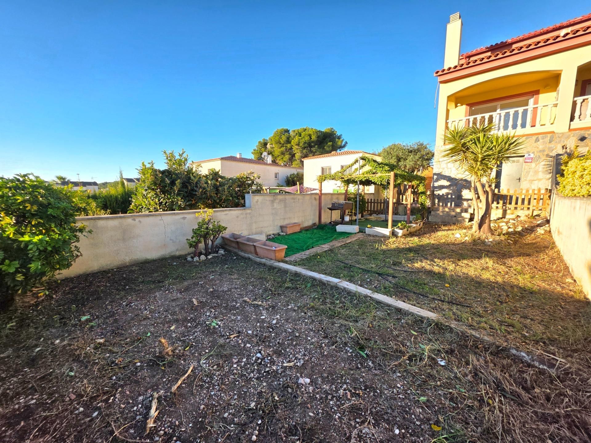 Garden of Single-family semi-detached for sale in La Pobla de Montornès    with Heating, Private garden and Terrace