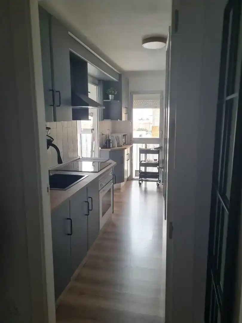 Kitchen of Flat for rent in  Sevilla Capital  with Air Conditioner and Balcony