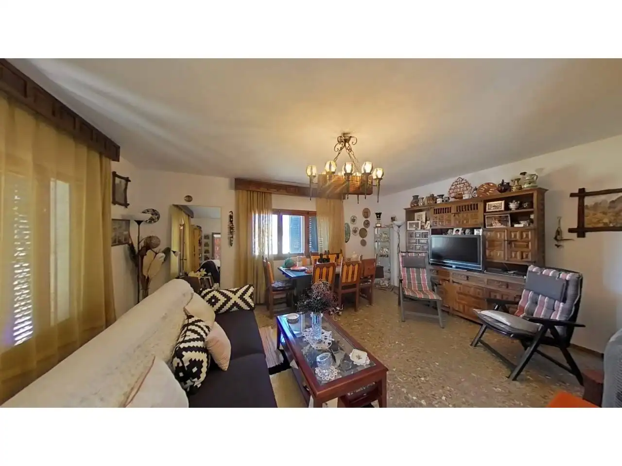 Sala d'estar de Casa o xalet en venda en Rascafría amb Jardí privat, Terrassa i Moblat