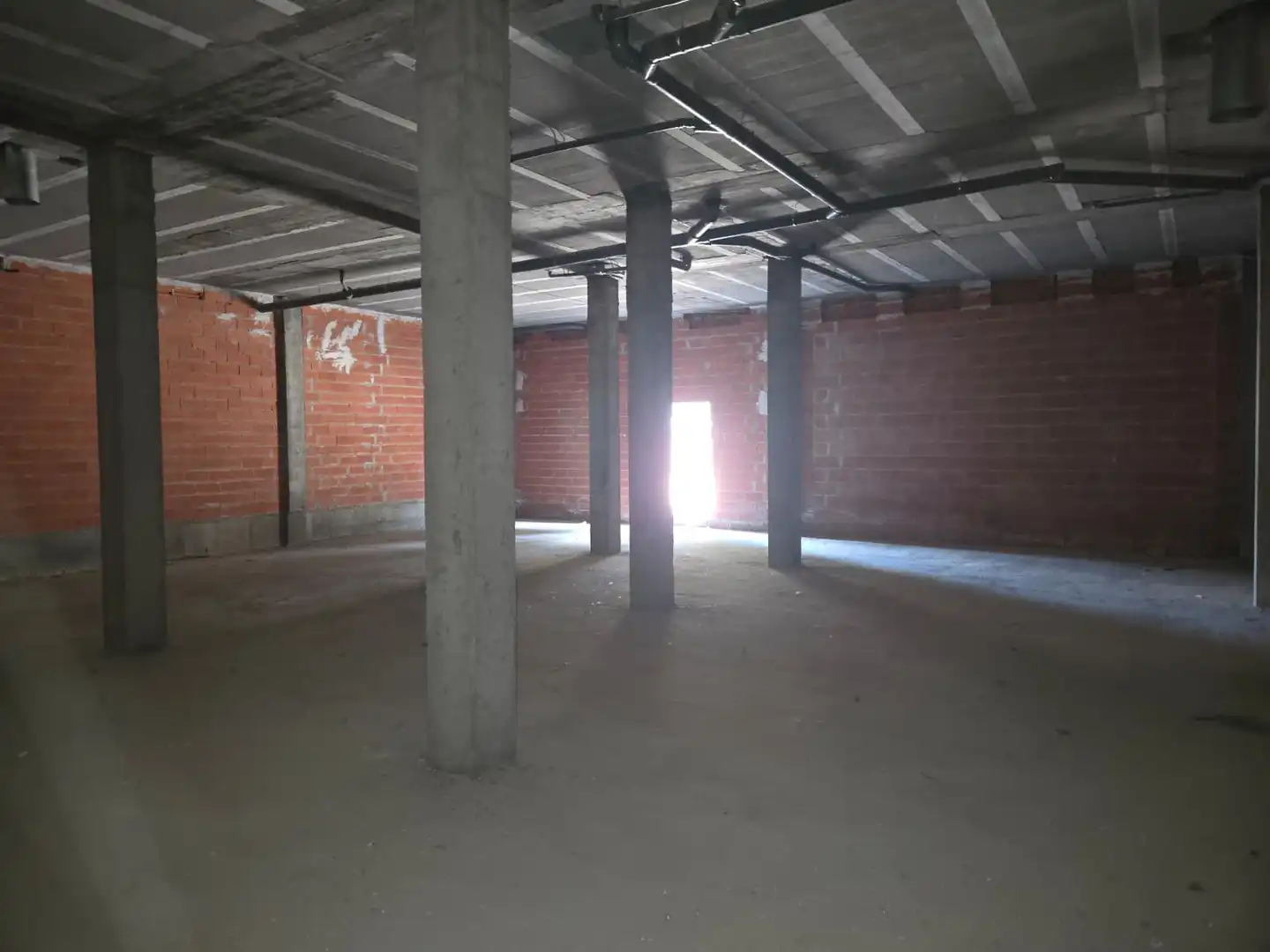 Commercial properties for sale in Puebla de Lillo  with Heating