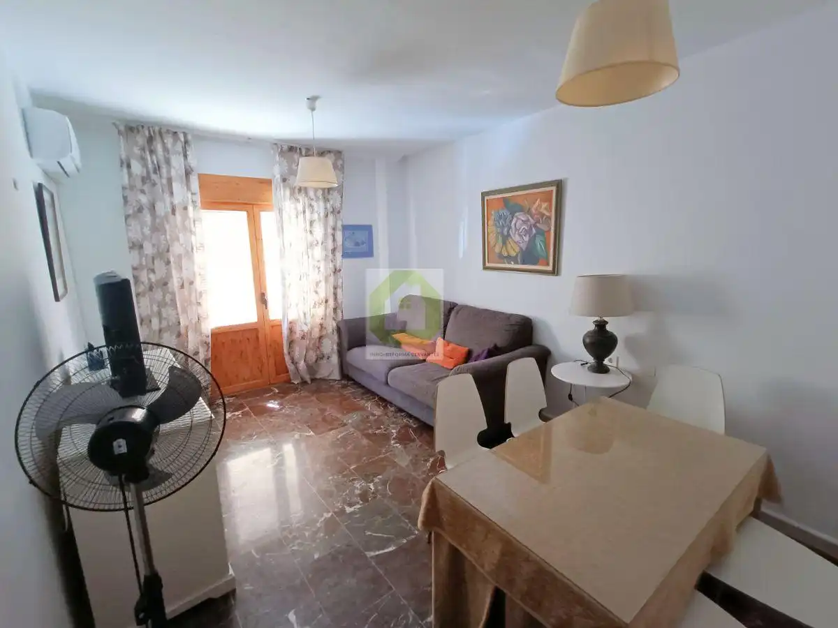 Sala d'estar de Pis per a compartir en San Antón