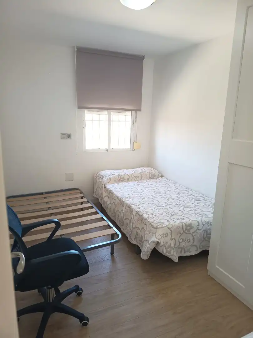 Habitación de Piso de alquiler en Málaga con Amueblado