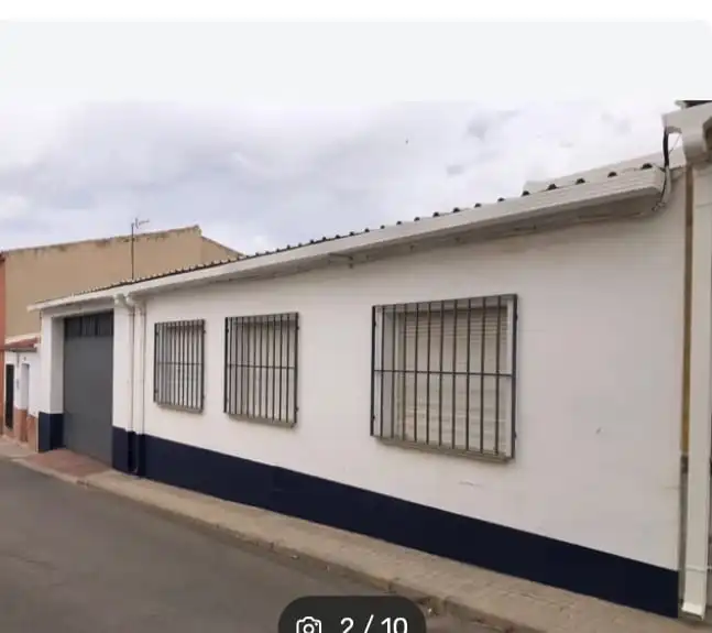 Exterior view of Industrial buildings for sale in Urda
