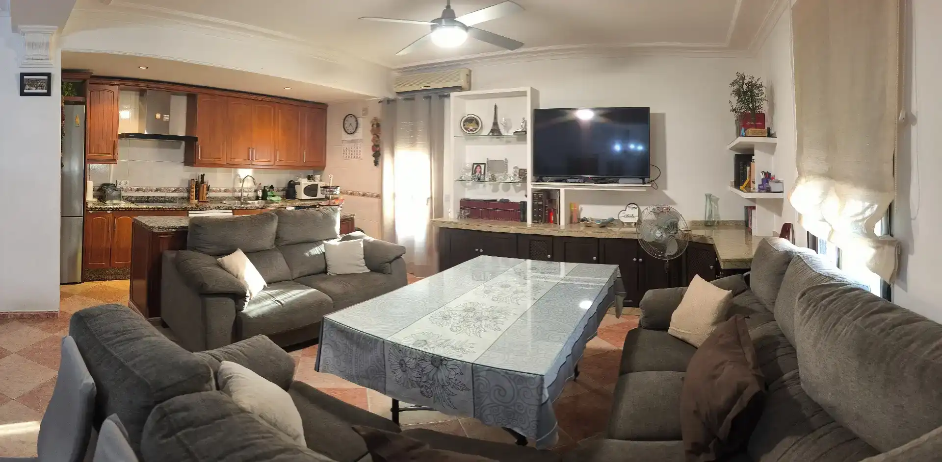 Sala d'estar de Casa o xalet en venda en  Córdoba Capital amb Aire condicionat