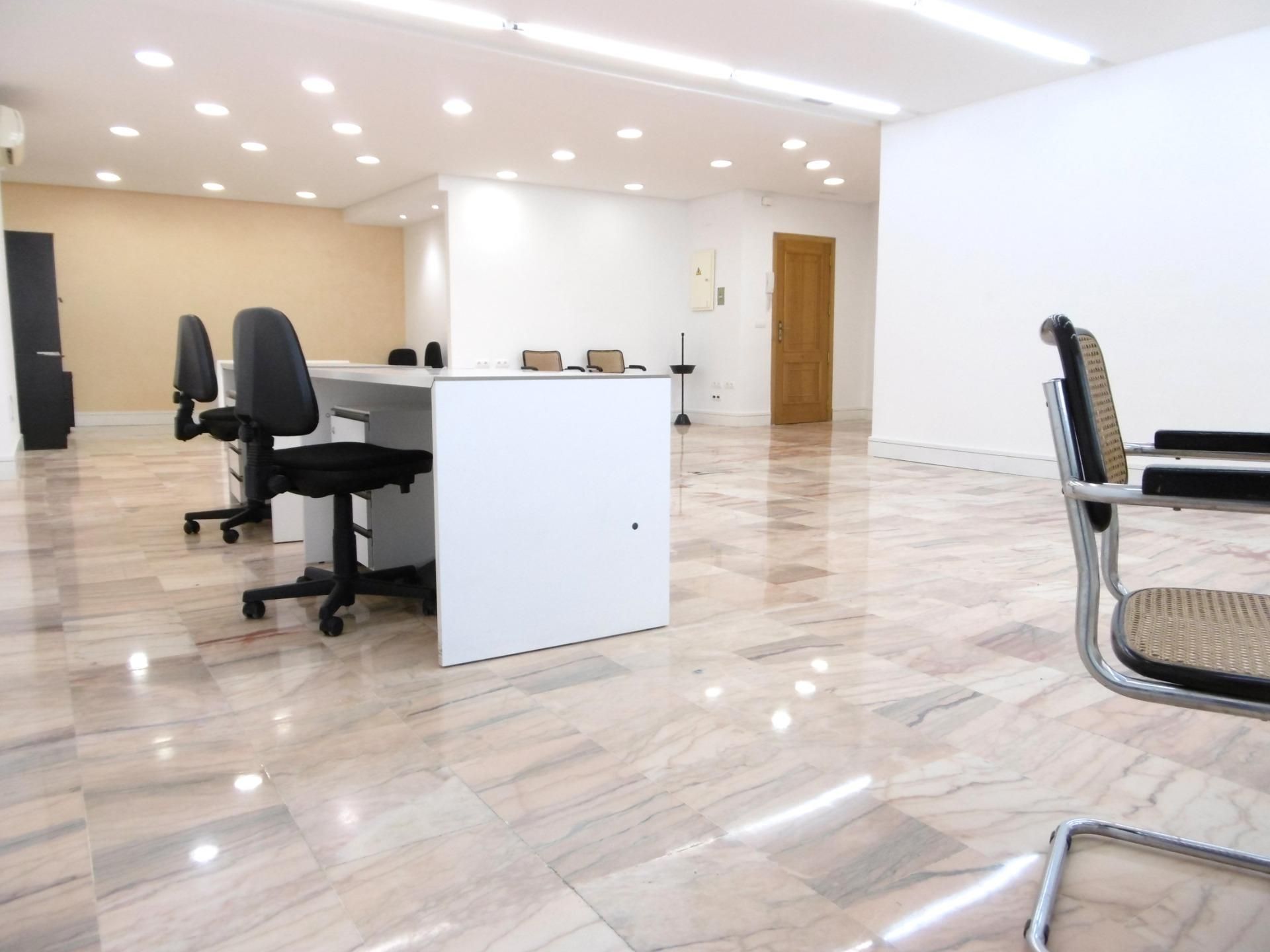 Oficina de lloguer a  santiago, 9, Centro