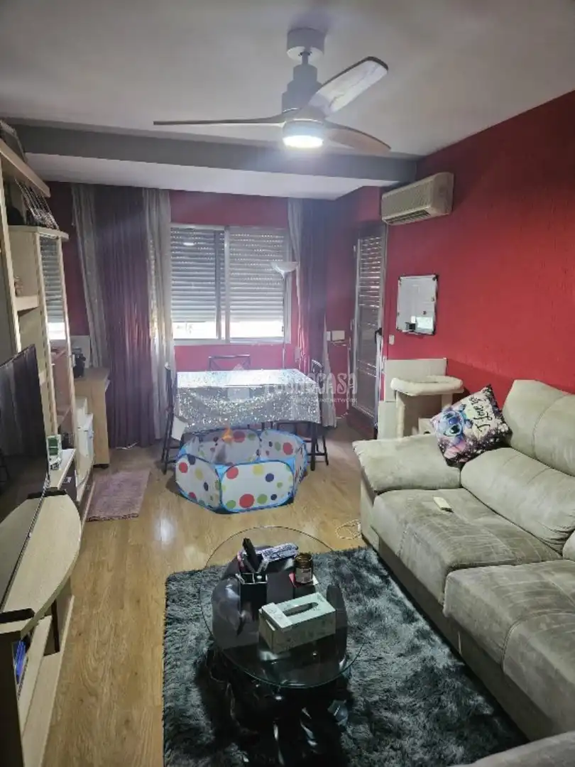 Sala d'estar de Pis en venda en Valdemoro amb Aire condicionat i Terrassa