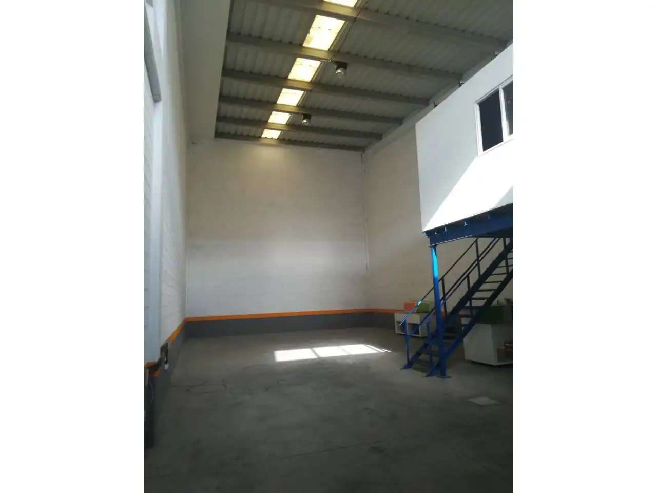Nave industrielle à louer à Los Olivos - Los Ángeles