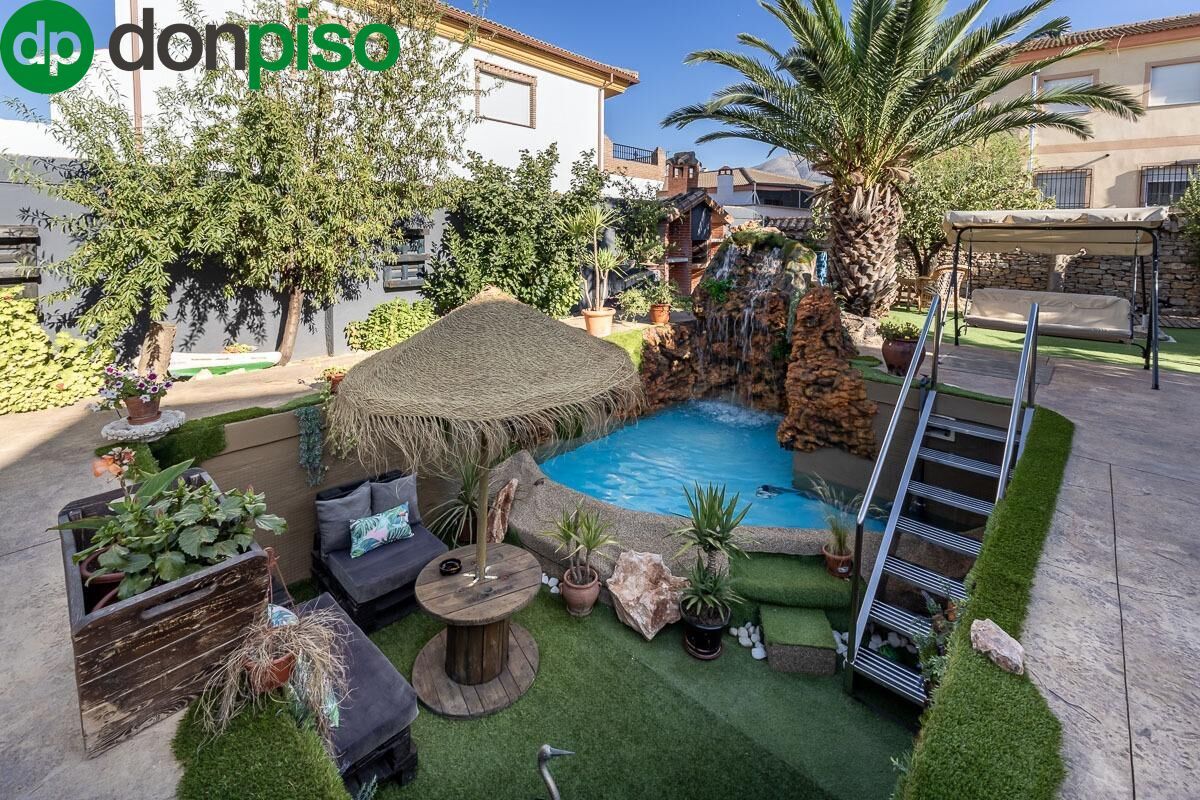 Piscina de Casa o xalet en venda en Iznalloz amb Aire condicionat, Calefacció i Jardí privat