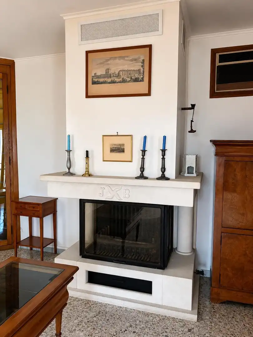 Sala d'estar de Casa o xalet en venda en L'Estartit amb Aire condicionat, Calefacció i Jardí privat