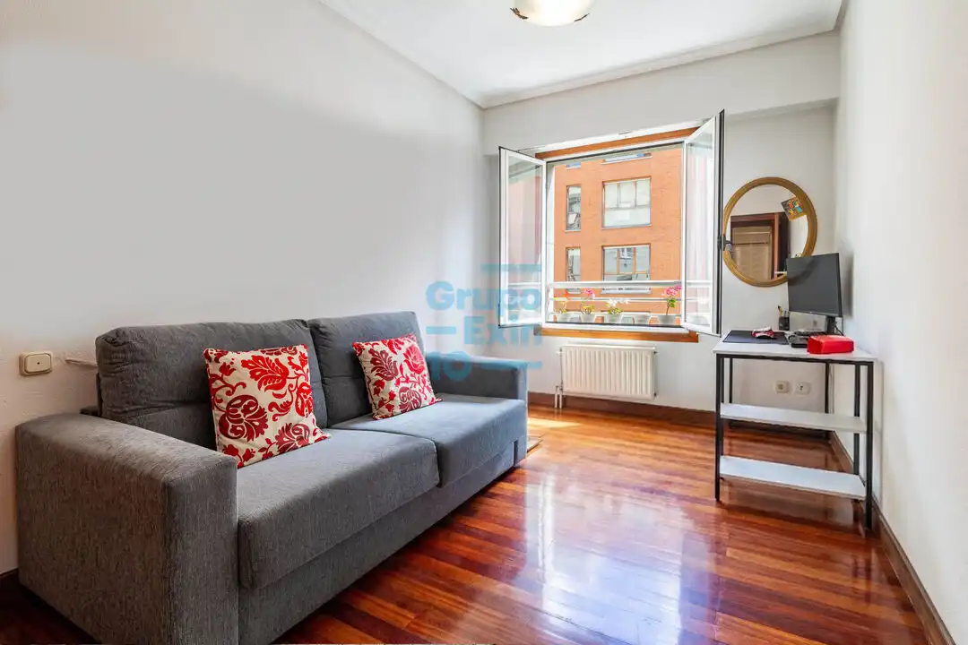 Sala de estar de Piso en venta en Donostia - San Sebastián  con Calefacción