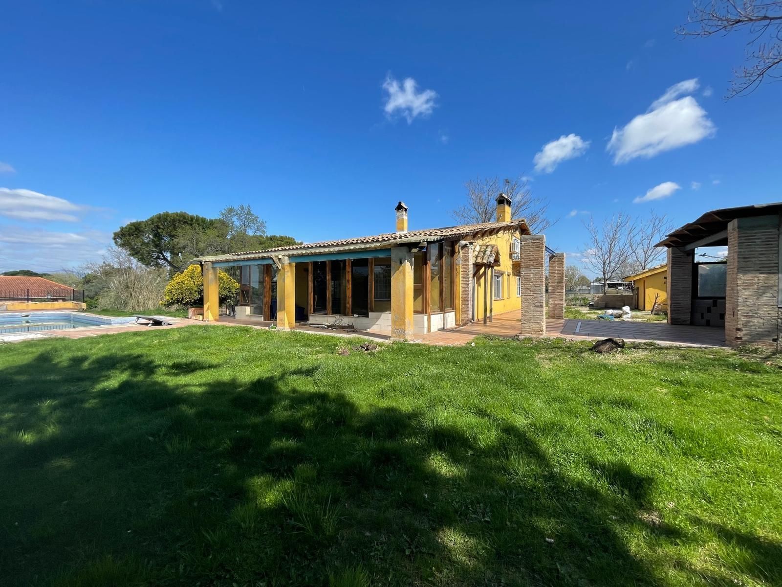 Vista exterior de Casa o xalet en venda en Algete amb Jardí privat i Traster