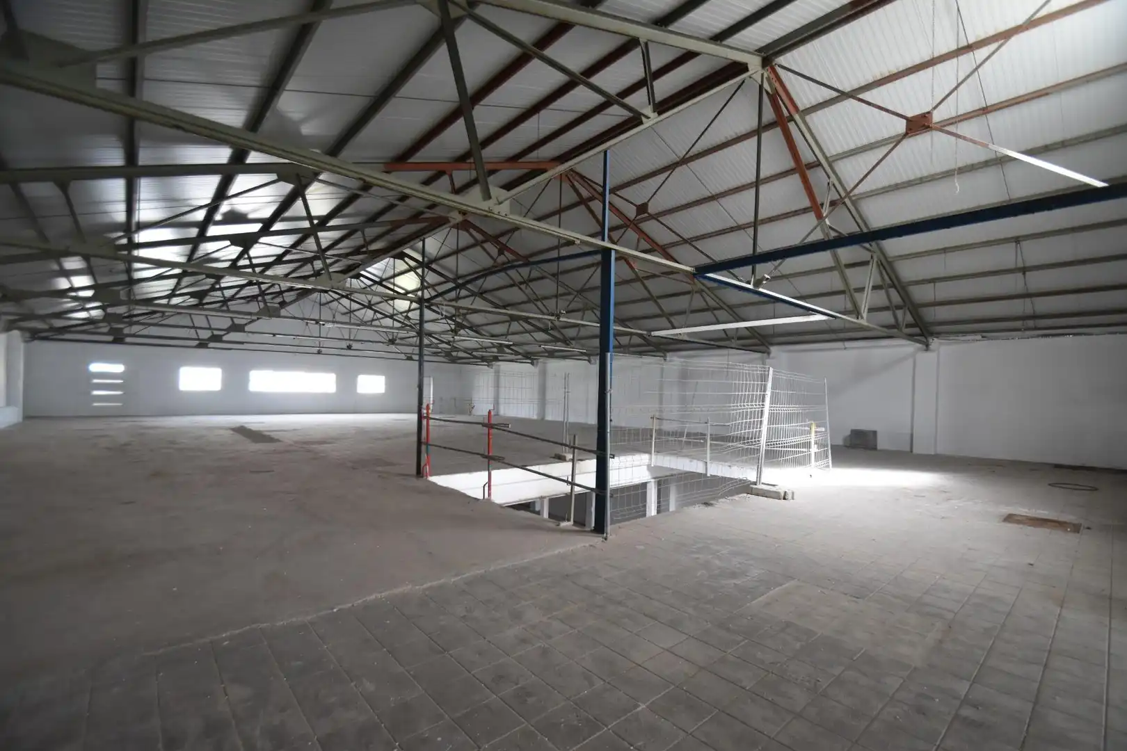 Fabrikhallen zur Miete in Vilanova i la Geltrú