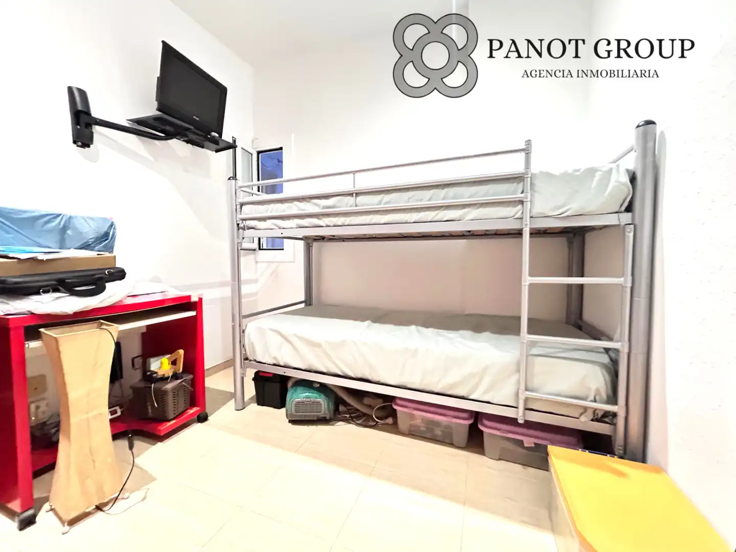 Bedroom of Flat for sale in Barcelona  with Terrace and Furnished