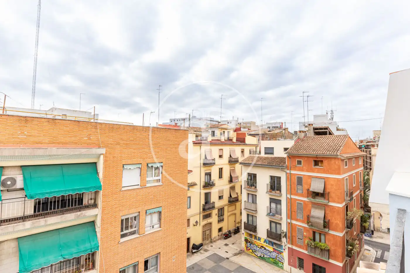 Vista exterior de Ático en venta en Valencia con Aire acondicionado, Calefacción y Terraza
