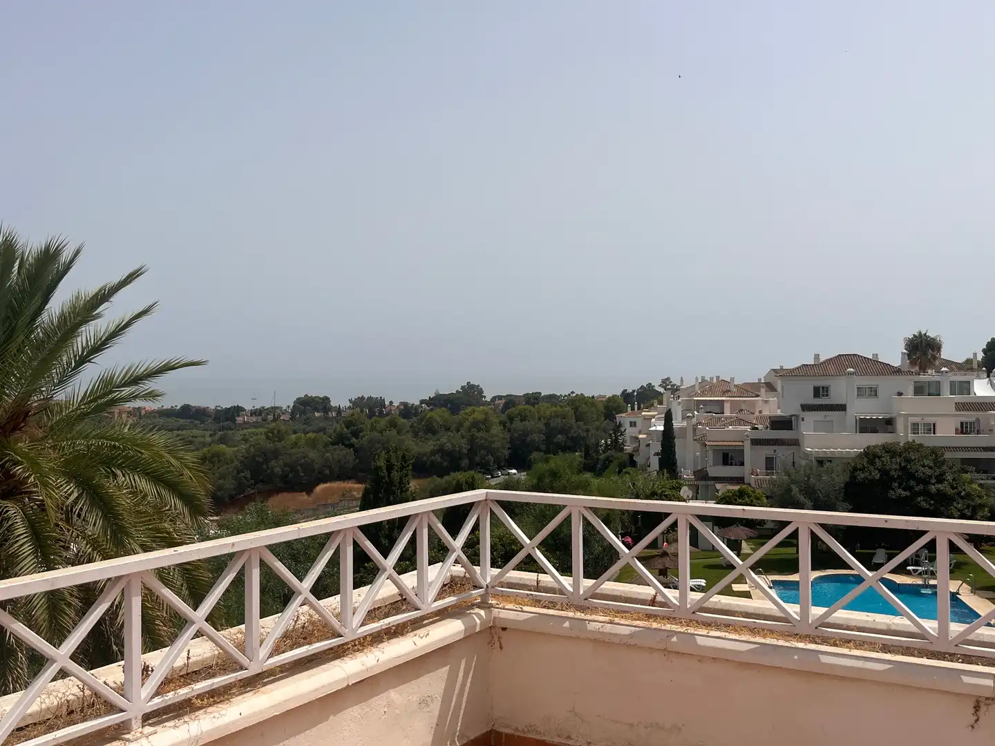 Terrasse von Dachboden zur Miete in Marbella mit Klimaanlage, Terrasse und Abstellraum