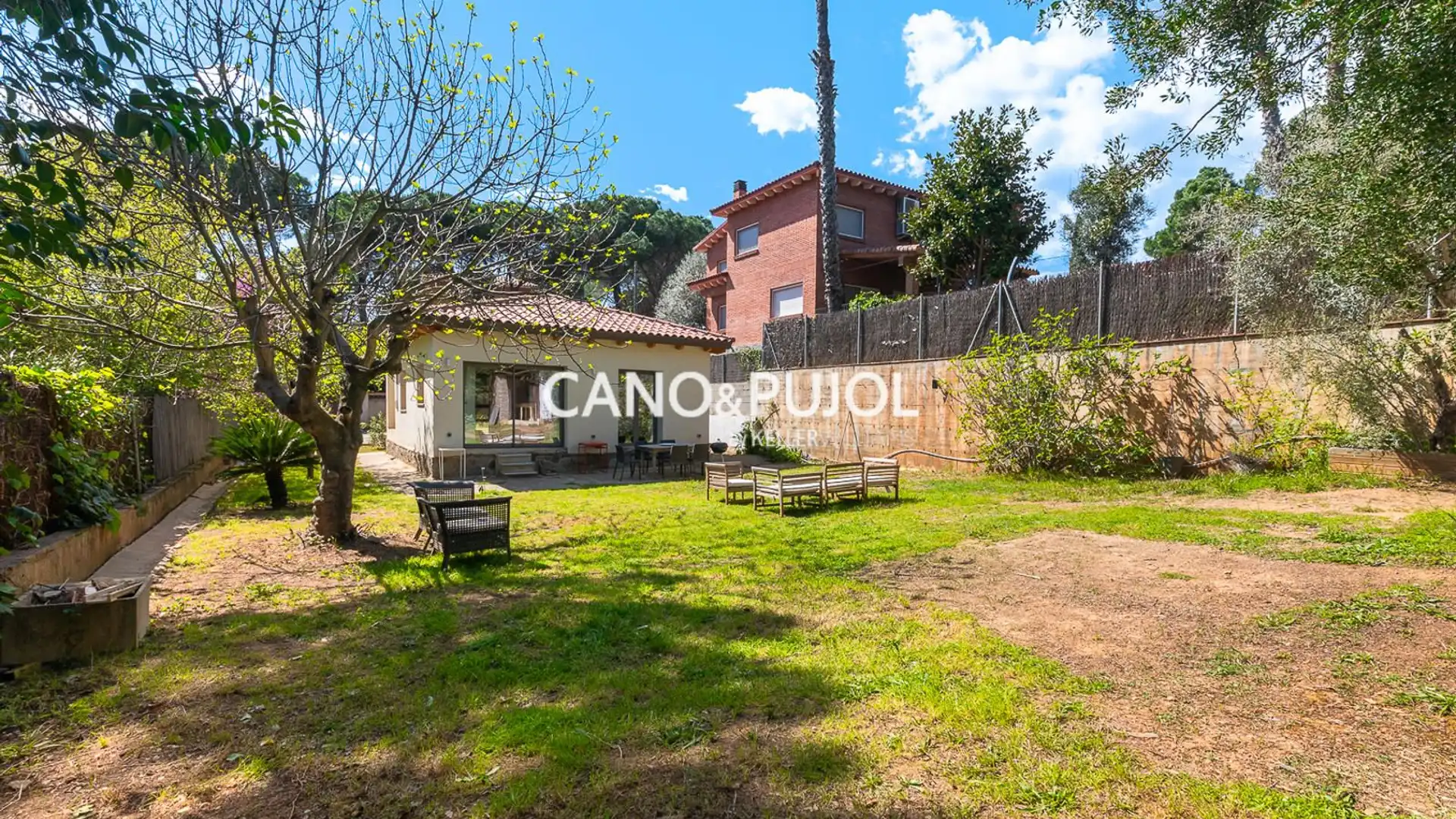 Casa o chalet en venta en Sant Cugat del Vallès con Terraza, Trastero y Alarma
