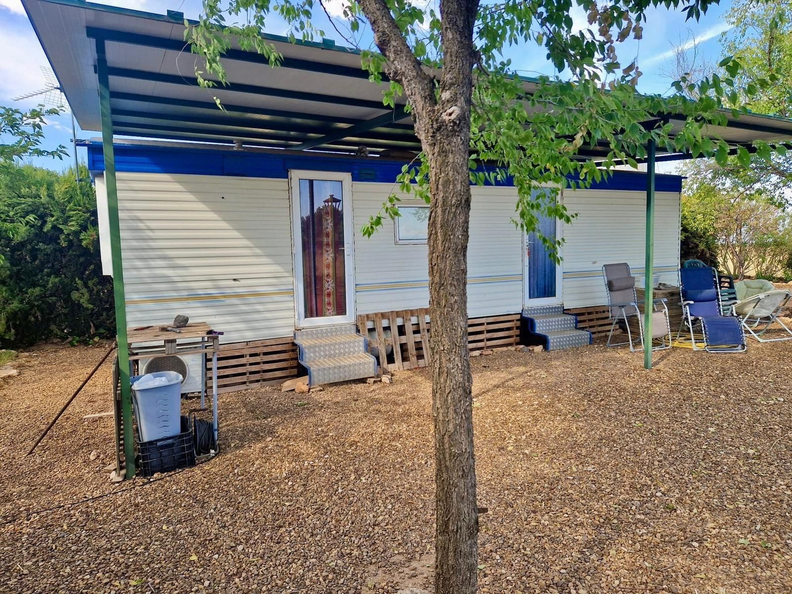 Exterior view of House or chalet for sale in Pozuelo de Calatrava  with Swimming Pool