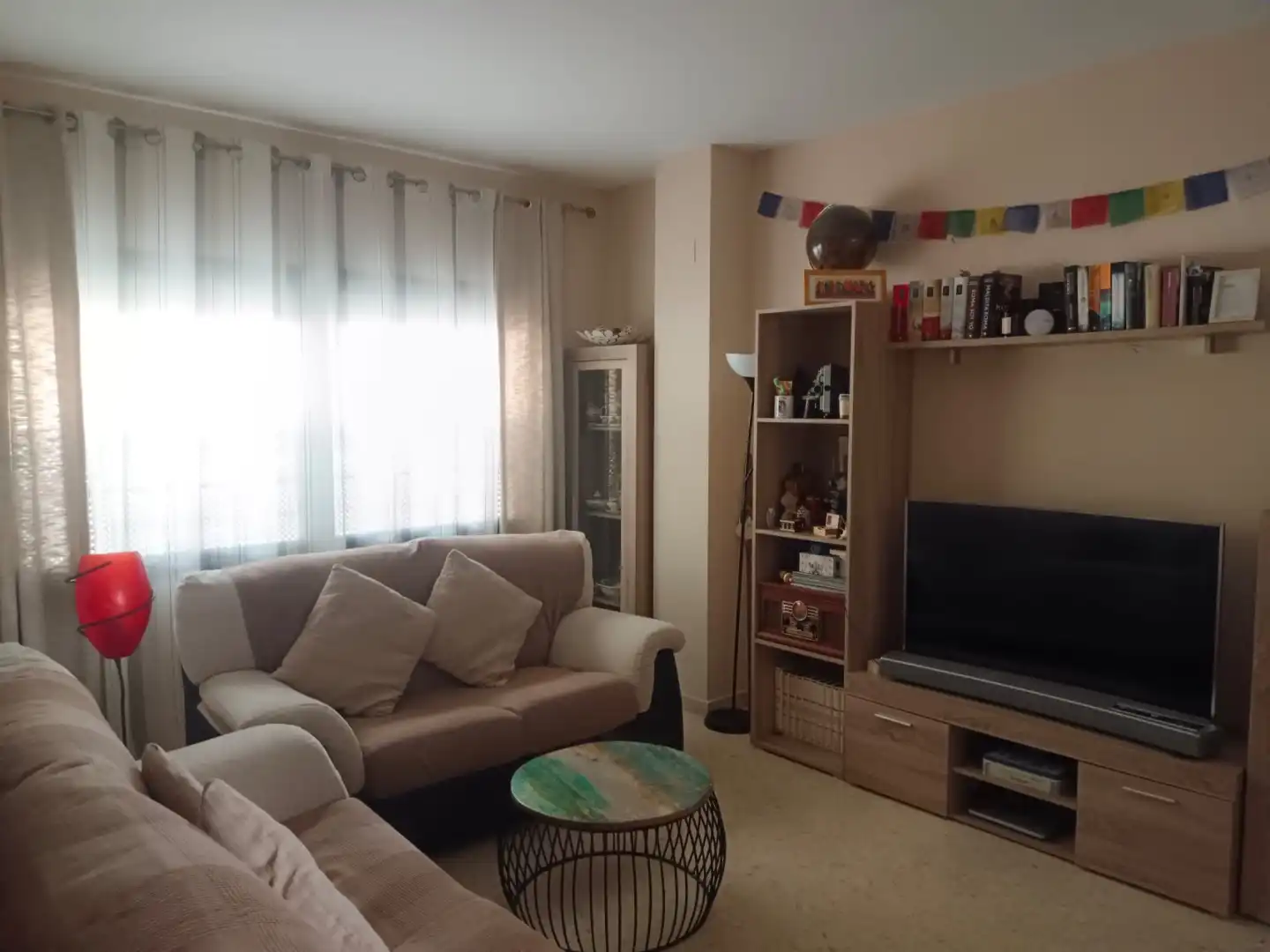 Sala d'estar de Pis en venda en Sur