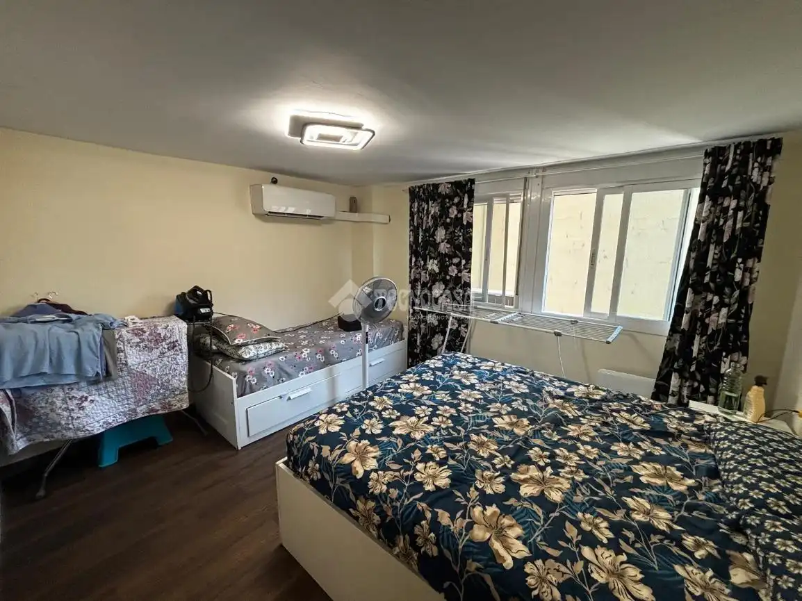 Habitación de Piso en venta en Valencia con Aire acondicionado