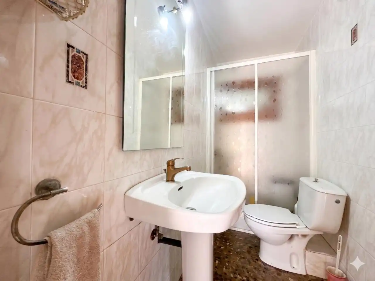 Baño de Casa o chalet en venta en Castellnou de Bages con Calefacción, Jardín privado y Terraza