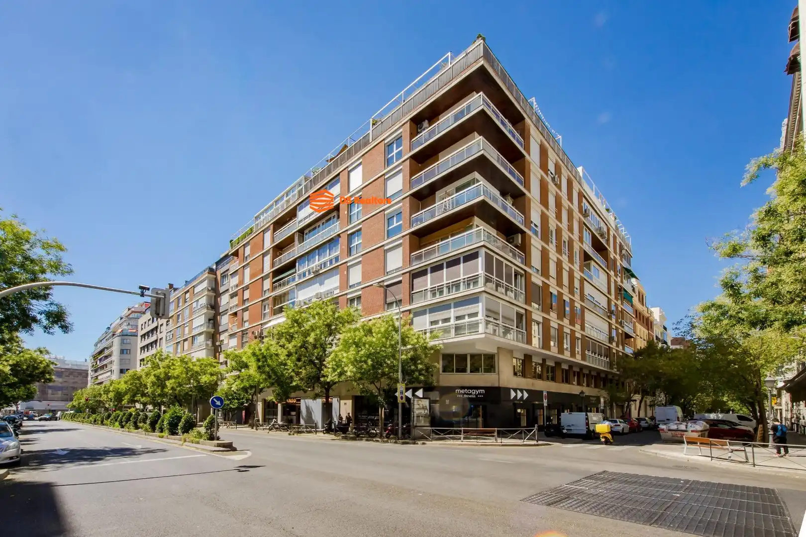 Exterior view of Flat for sale in Madrid  with Air Conditioner, Heating and Parquet flooring