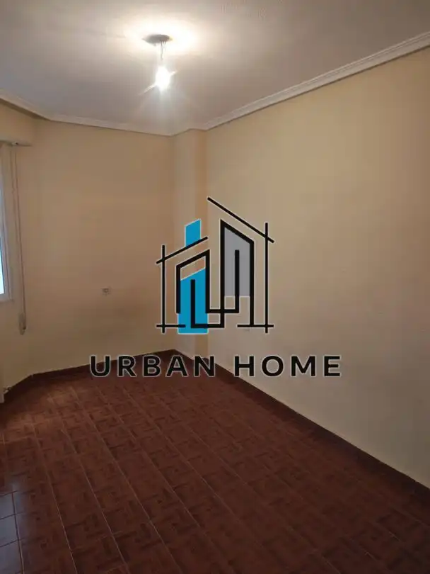 Exterior view of Flat for sale in León Capital   with Heating and Terrace