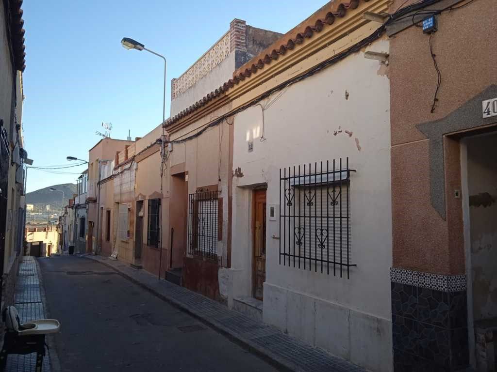 Vista exterior de Casa adosada en venta en Cartagena