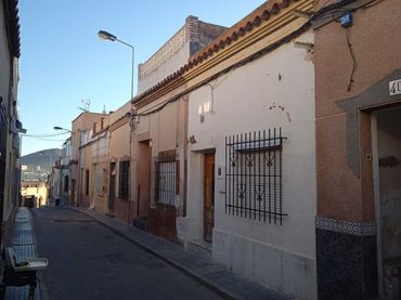 Casa aparellada en venda a C/ Chocolatero