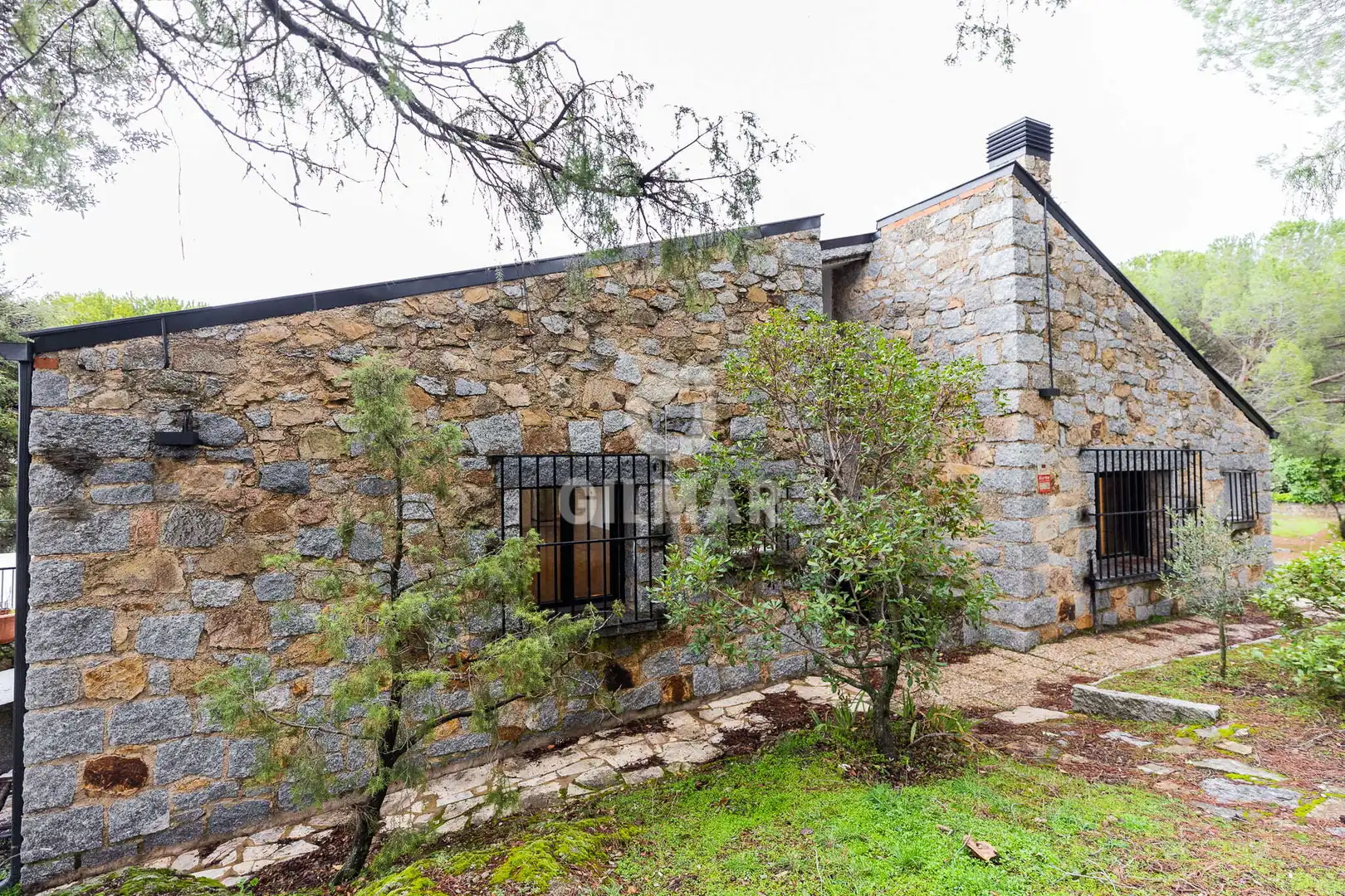 Vista exterior de Casa o xalet en venda en Collado Villalba amb Calefacció i Jardí privat