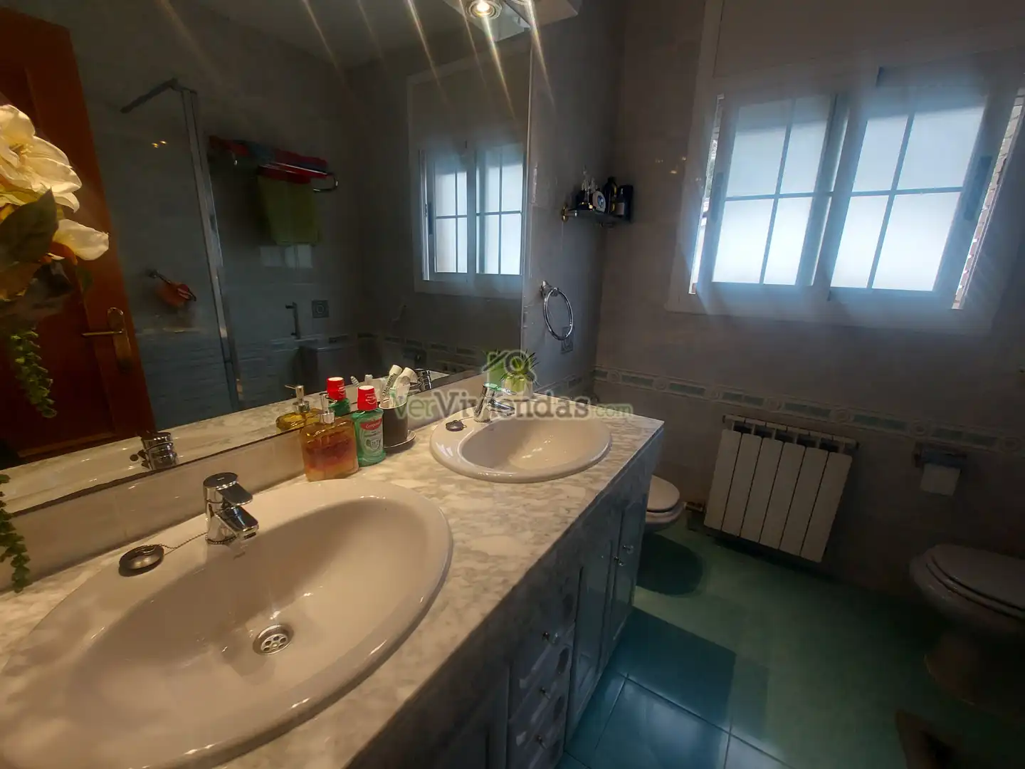 Baño de Casa o chalet en venta en Vallirana con Calefacción, Jardín privado y Terraza